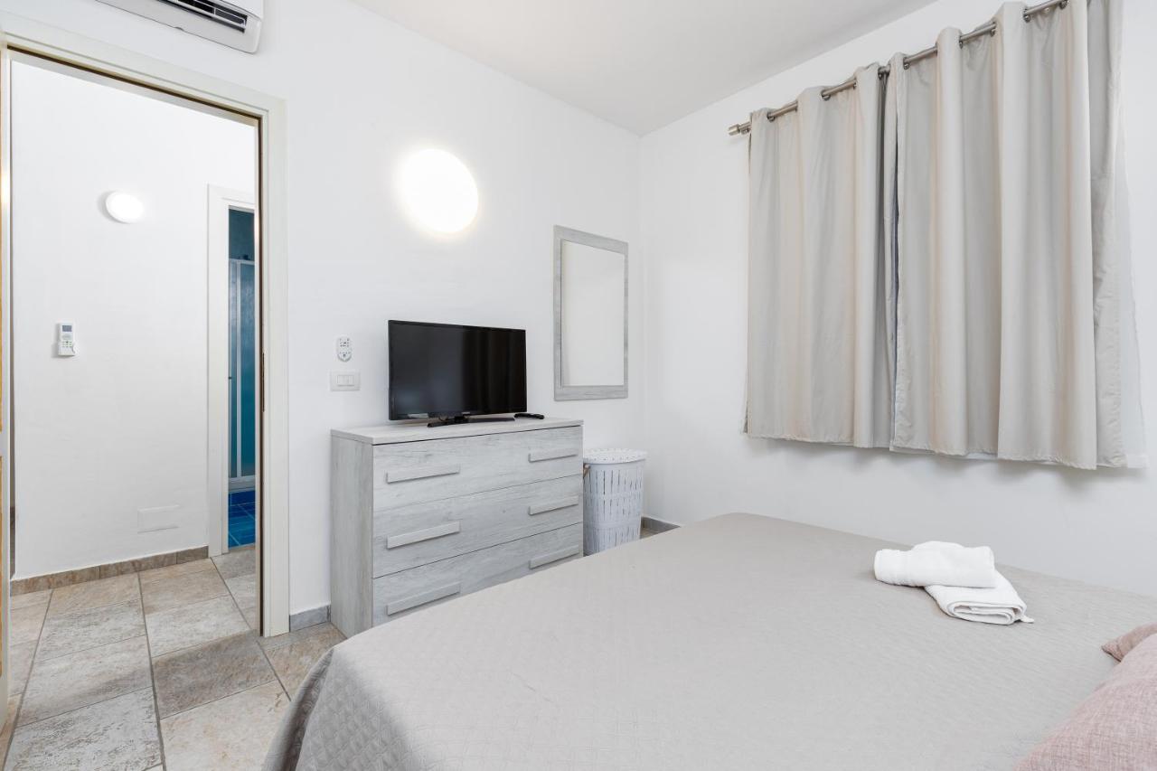 Casa Vacanze Lo Squalo Olbia Exterior photo